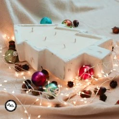 Cedar Mountain Candle 5 Wick White Wood Christmas Tree Bowl Candle - Cinnamon Spiced Vanilla